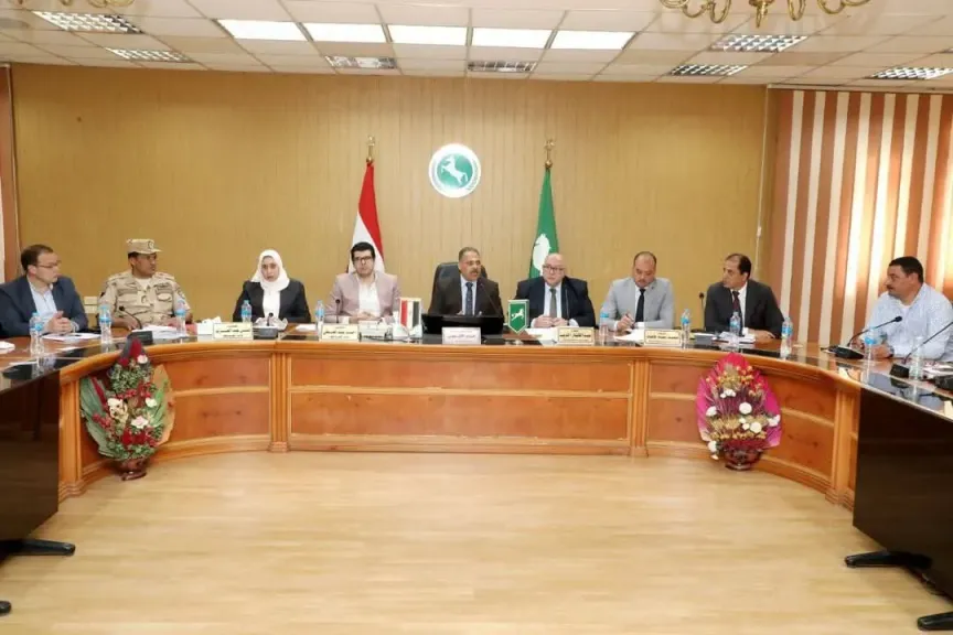 محافظ الشرقية يُشدد على تنفيذ الخطة الإستثمارية وملفي التصالح وتقنين الأوضاع