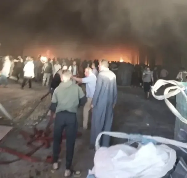 إصابة 11 شخصًا بالإختناق أثر نشوب حريق داخل محطة بطاطس  بالبحيرة