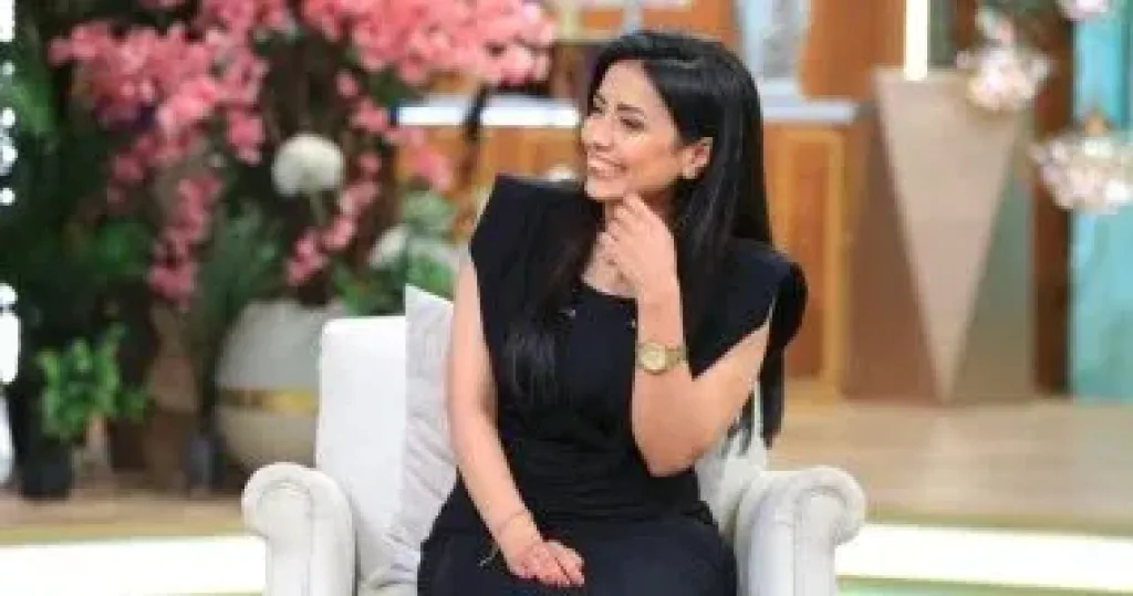 رغم عملها كطبيبة أسنان.. سهر الصايغ ترفض إجراء تجميل لأسنانها