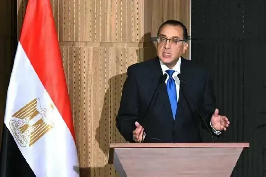 رئيس الوزراء يصل الجابون للمشاركة فى حفل تنصيب الرئيس بريس نجيما