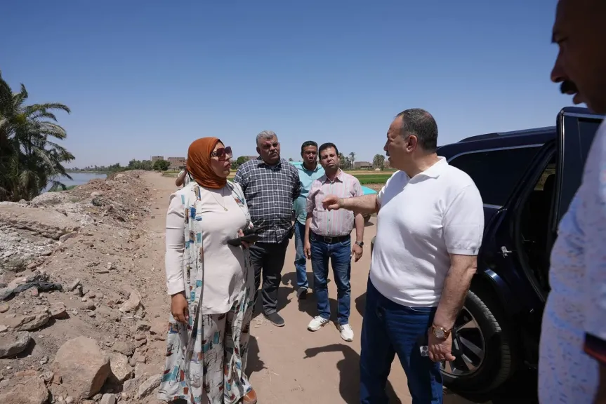 محافظ أسيوط يتفقد موقعًا مقترحًا لإنشاء كورنيش جديد بقرية بني محمديات