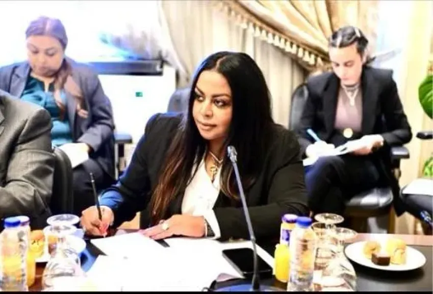 النائبة نيفين حمدي : توقيع الرئيس علي إصدار ”قانون العمل الجديد” نقلة نوعية لعمال مصر العظماء