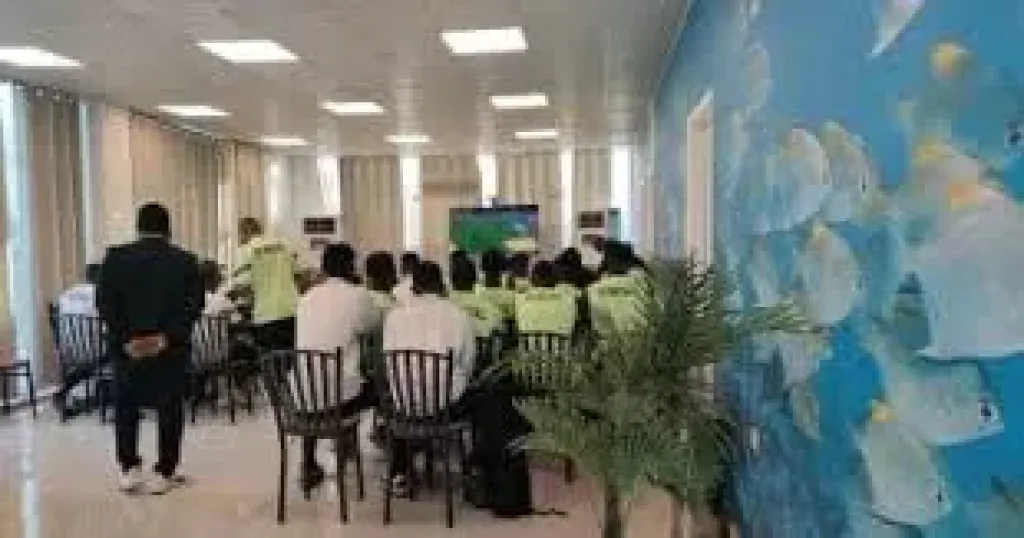 محاضرة فنية للاعبي السنغال قبل مواجهة غانا بكأس أمم أفريقيا للشباب