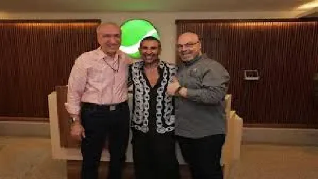أحمد سعد يتعاقد مع روتانا لتقديم أغانٍ جديدة