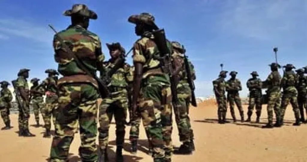 القوات المسلحة السودانية تتصدى لهجوم على قاعدة عثمان دقنة الجوية