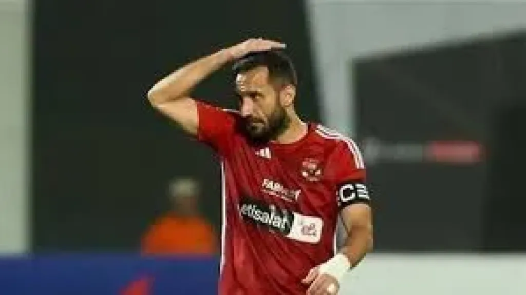على معلول يشارك مع الأهلى أمام حرس الحدود بدلا من بن شرقى