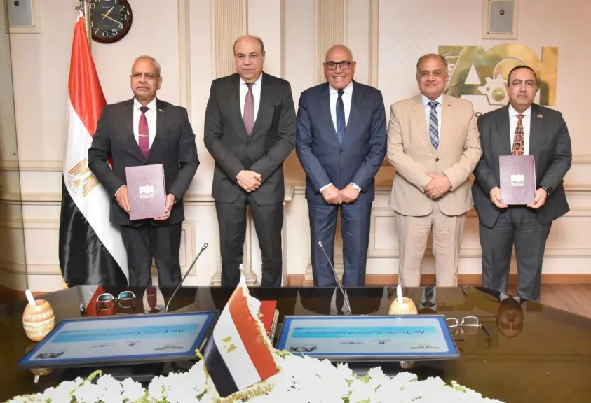 وزير الطيران  ورئيس الهيئة العربية للتصنيع يشهدان توقيع بروتوكول تعاون لتصنيع محاكيات الطيران وتطوير منظومة التدريب الفني