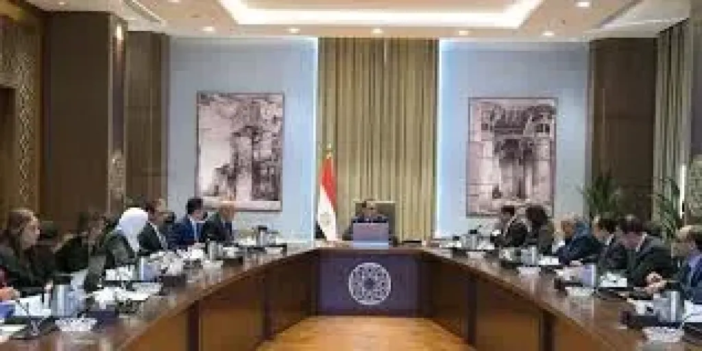 بدء اجتماع الحكومة الأسبوعي ويعقبه مؤتمر صحفي