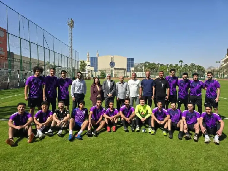” صيدلة مصر للعلوم والتكنولوجيا” تتخطى عقبة ” الأسنان”