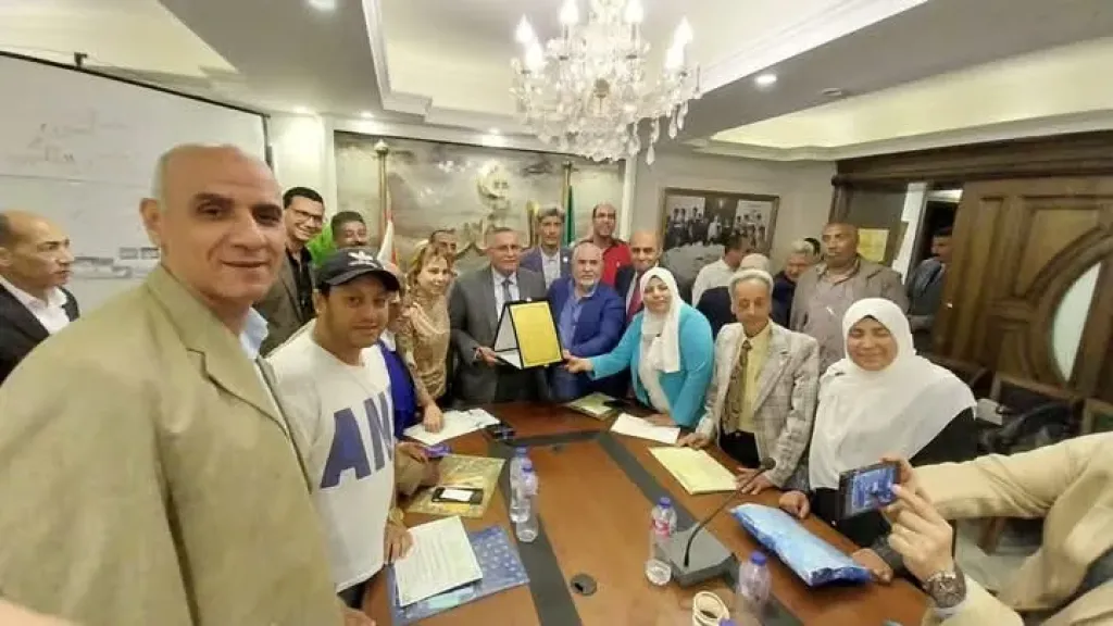 اتحاد العمال الوفديين يكرم رئيس الوفد