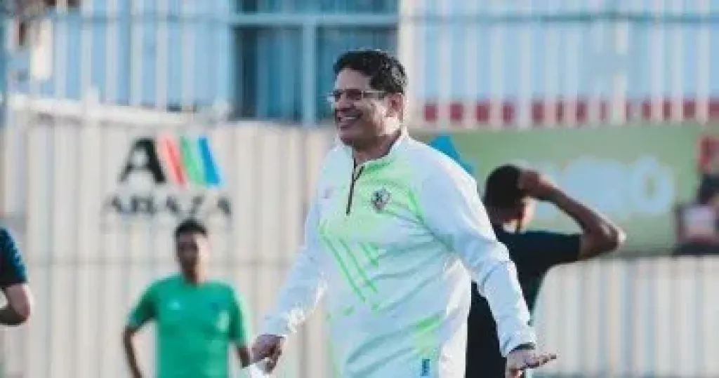 أيمن الرمادى