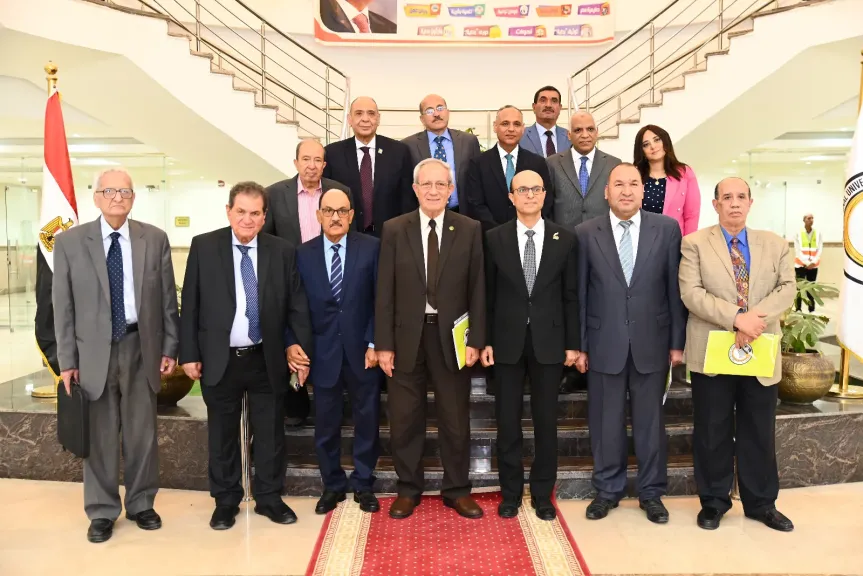 برئاسة الدكتور عوض تاج الدين: انعقاد اجتماع مجلس أمناء جامعة أسيوط الأهلية