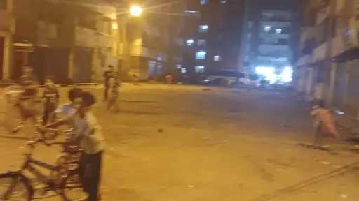 إصابة اكثر من شخص من الباعة الجائلين في مشاجره بمدينه مبارك بحي غرب