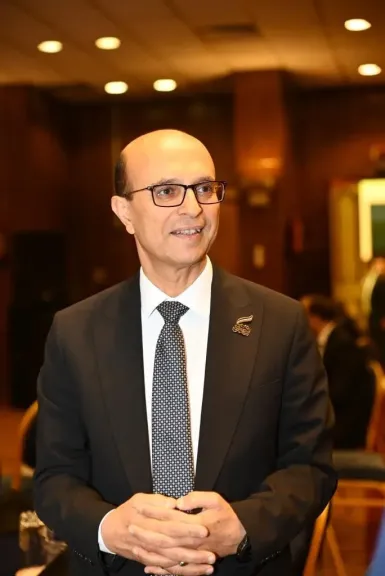 المنشاوي يثمن جهود لجنة الكوارث بجامعة أسيوط في دعم العاملين