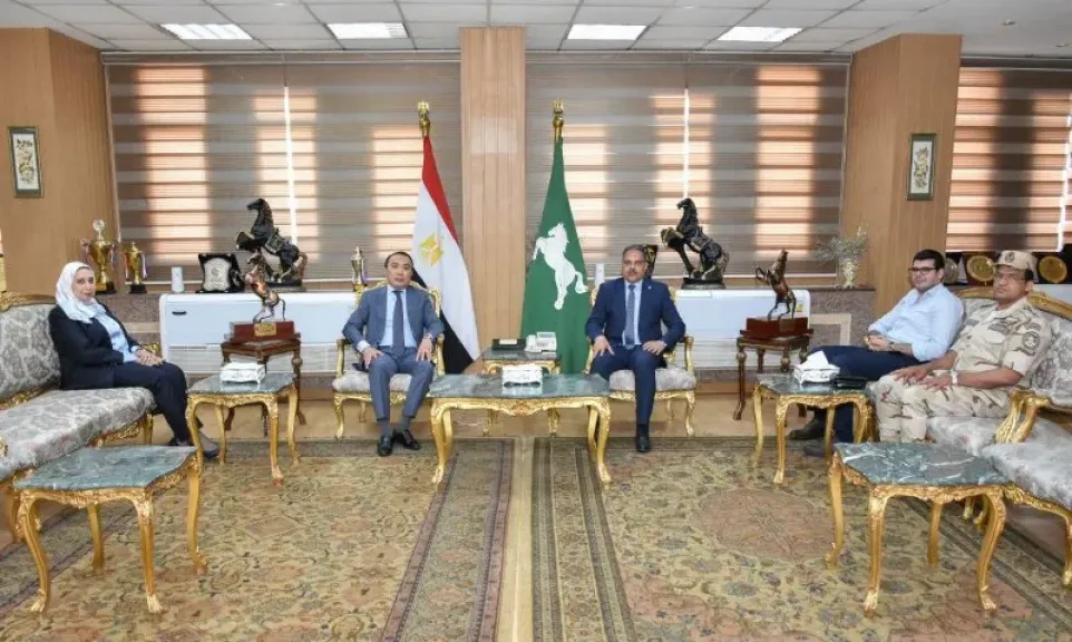 محافظ الشرقيةيستقبل سفيركازاخستان لبحث سُبل التعاون المشترك