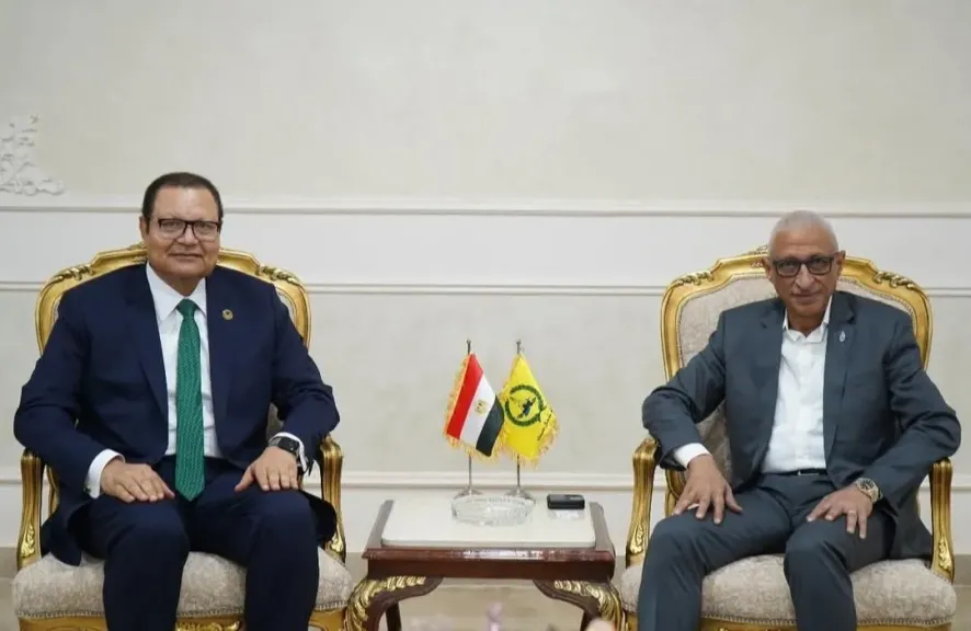 رئيس الرقابة الصحية يلتقي محافظ شمال سيناء  لبحث استعدادات المرحلة الثانية للتأمين الصحي الشامل