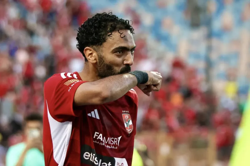 الوكرة القطري يطلب التعاقد مع حسين الشحات