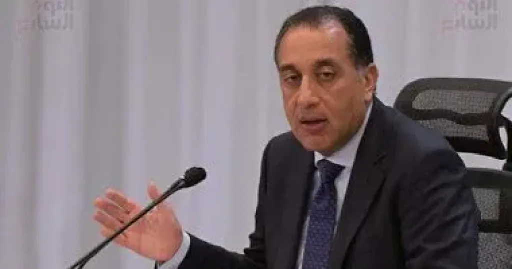 رئيس الوزراء يتابع مع وزير الاتصالات عددا من ملفات العمل
