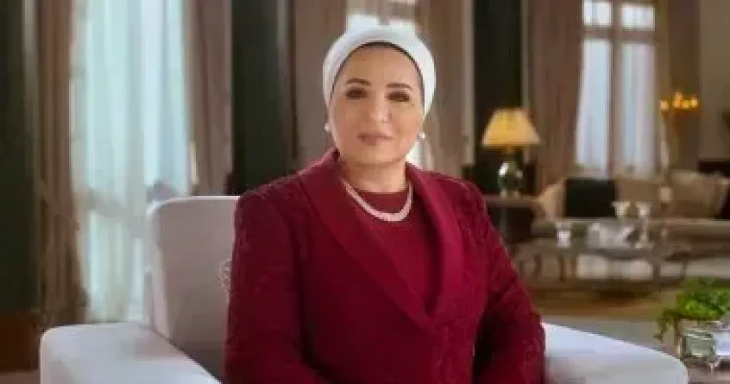 انتصار السيسي تتولى الرئاسة الشرفية للهلال الأحمر المصري