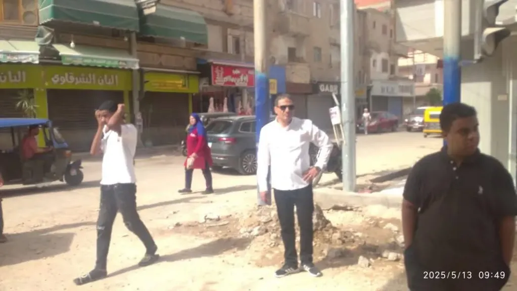 قطاطو  يقود حملة  بشوارع كوم حمادة تسفر عن رفع 800 إشغال مخالف وتحرير عشرات المحاضر