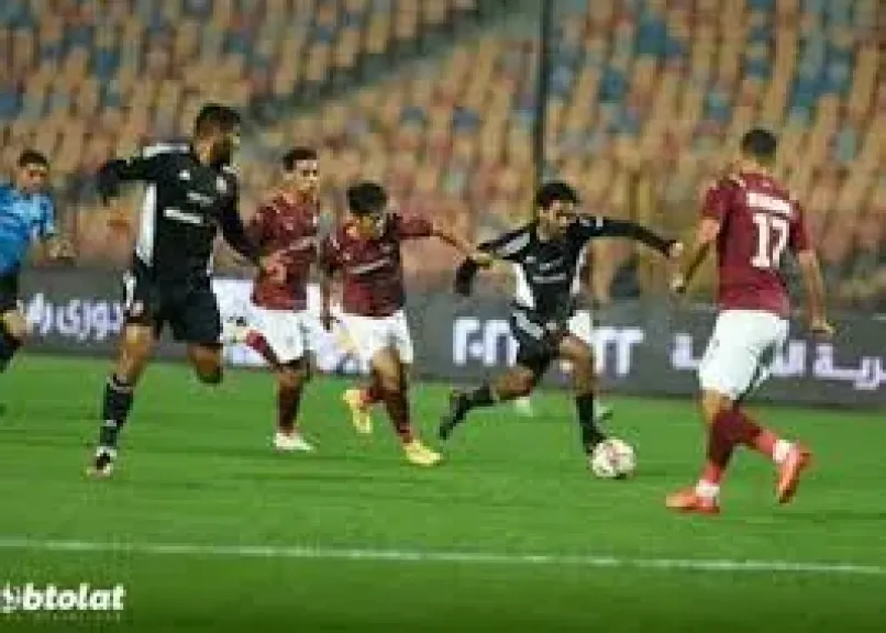 الأهلي يحافظ على قمة الدوري بفوز صعب أمام سيراميكا