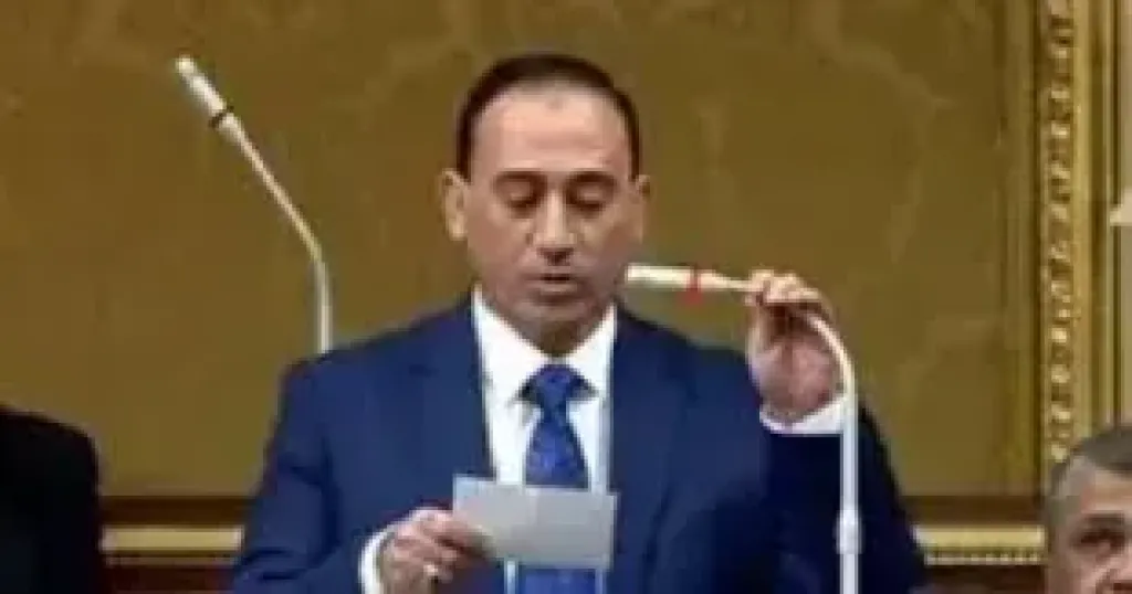 تحرك برلماني للنائب محمد زين الدين بشأن تضرر خريجي المعاهد الصحية من قرار جامعة دمنهور بسبب التقييم التراكمي
