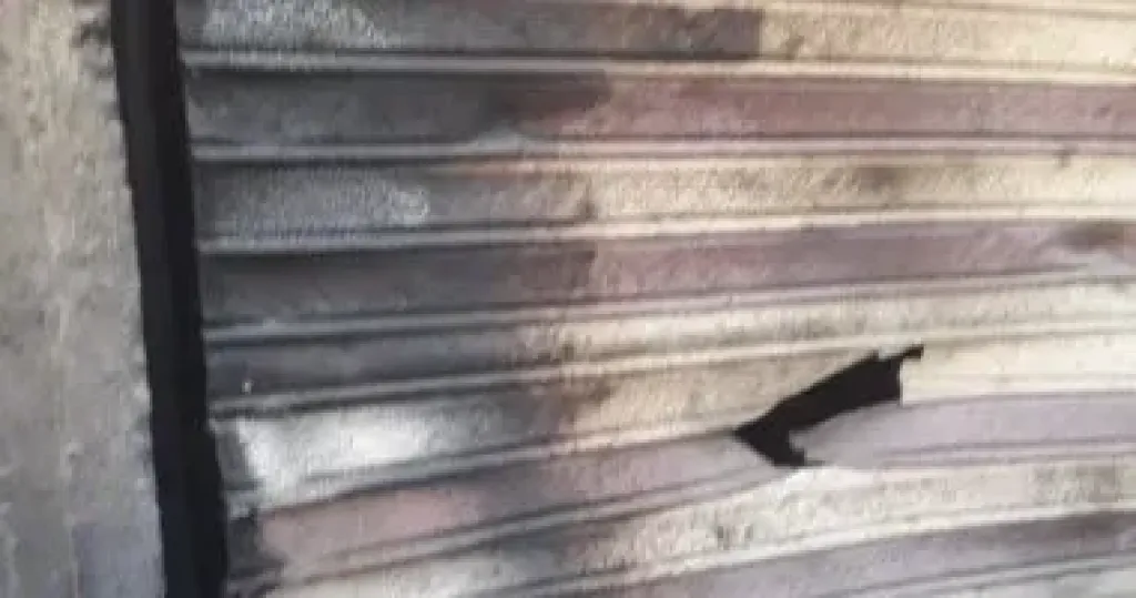 المعاينة الأولية لحريق مخزن خردة بالدقهلية: انفجار جسم غريب من مخلفات الحروب