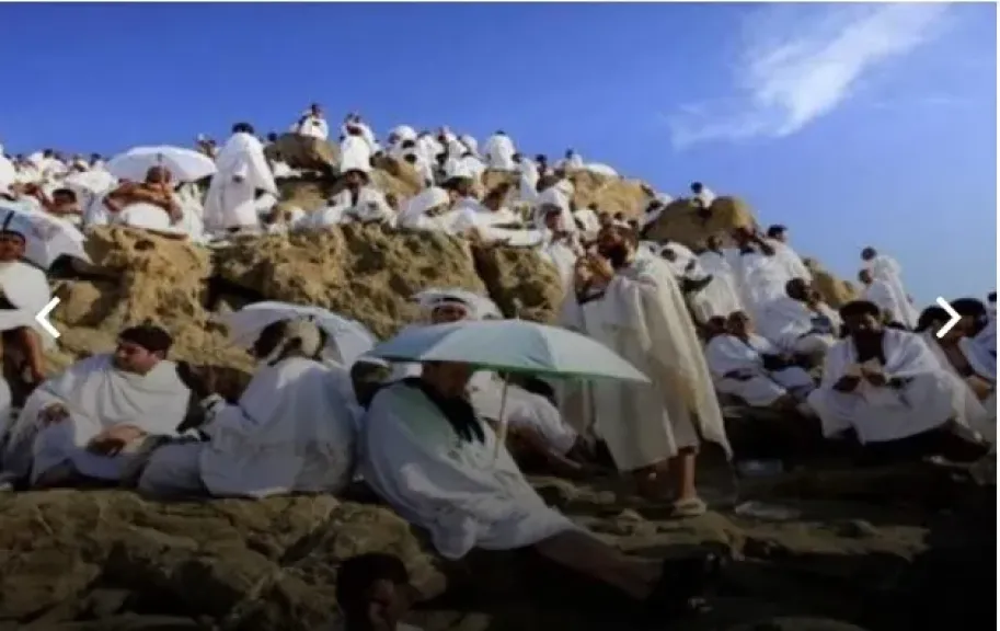 هل يجوز للحاج مغادرة عرفات قبل غروب الشمس؟ الإفتاء تجيب