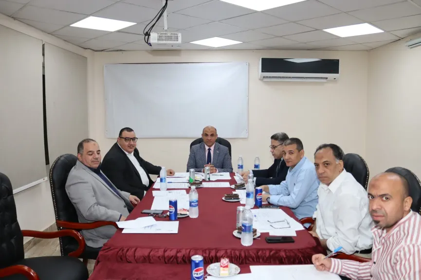 مجلس إدارة داري الإقامة بجامعة أسيوط يناقش خطط تطوير الخدمات