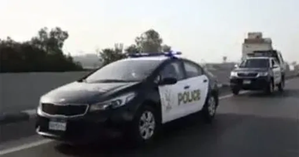 البحث عن مجهولين قذفوا معرض سيارات بالحجارة من أعلى كوبرى عرابى بالعجوزة