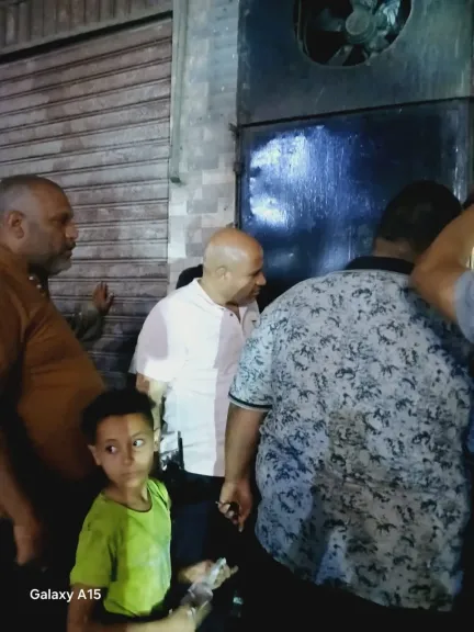 رئيس حي غرب يقود حمله اشغالات والتفتيش على الرخص المحلات