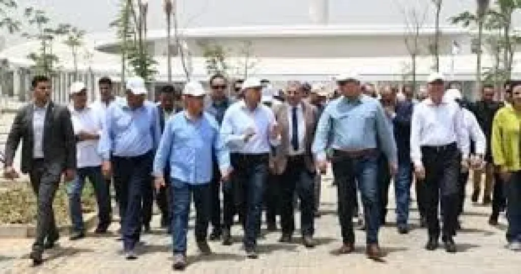 رئيس الوزراء يتابع الموقف التنفيذى لمشروع حديقة ”تلال الفسطاط”