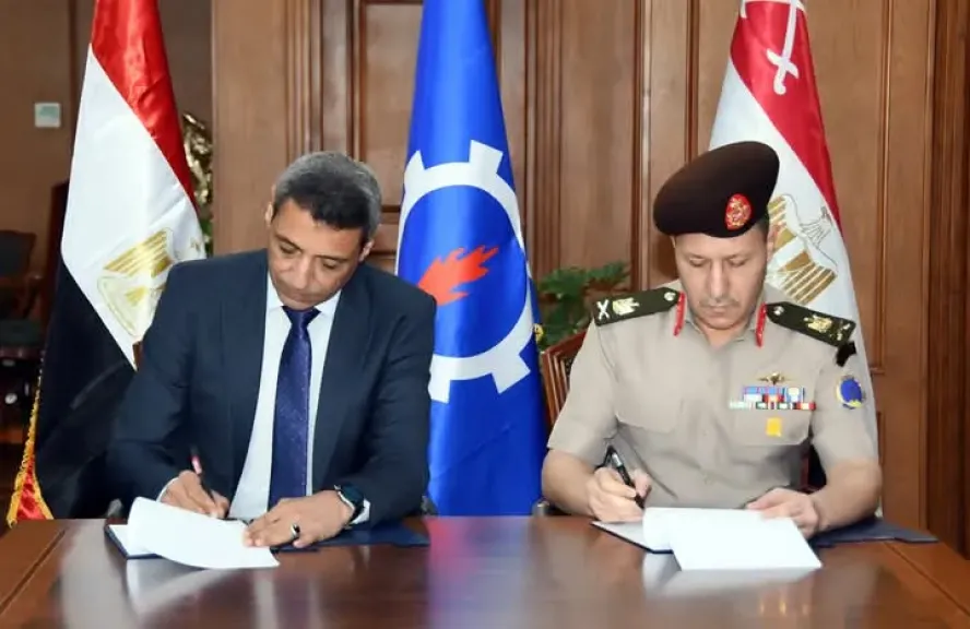 إدارة الإشارة للقوات المسلحة توقع بروتوكول تعاون مع محافظة السويس لتقديم خدمات الشبكة الوطنية للطوارئ والسلامة العامة.. صور