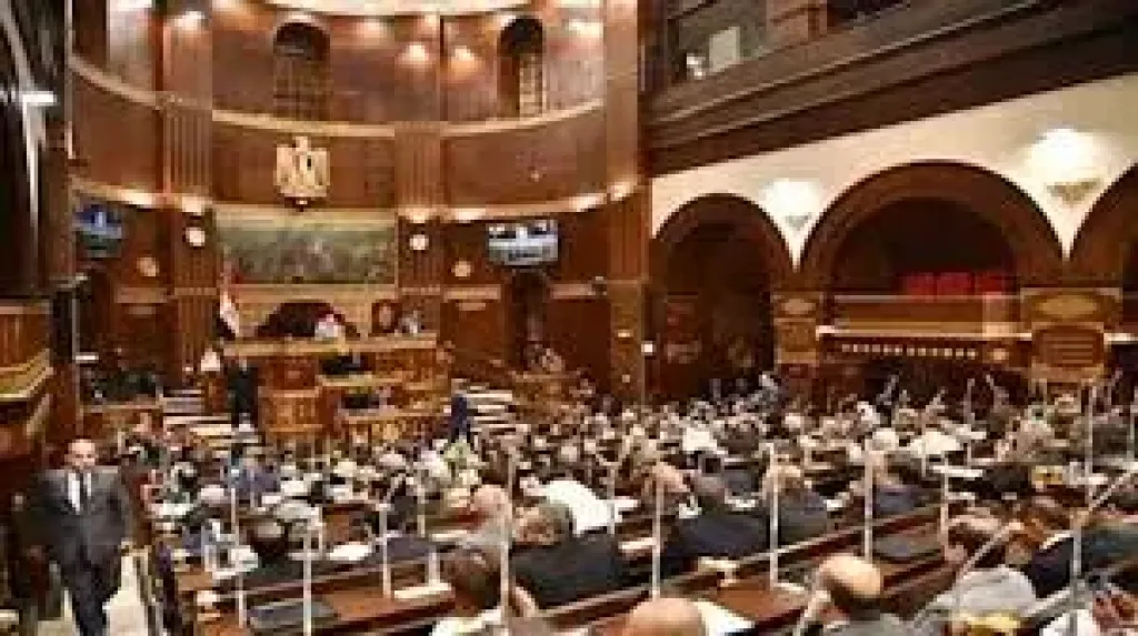 رفع الجلسة العامة لمجلس الشيوخ ومعاودة الانعقاد غدا