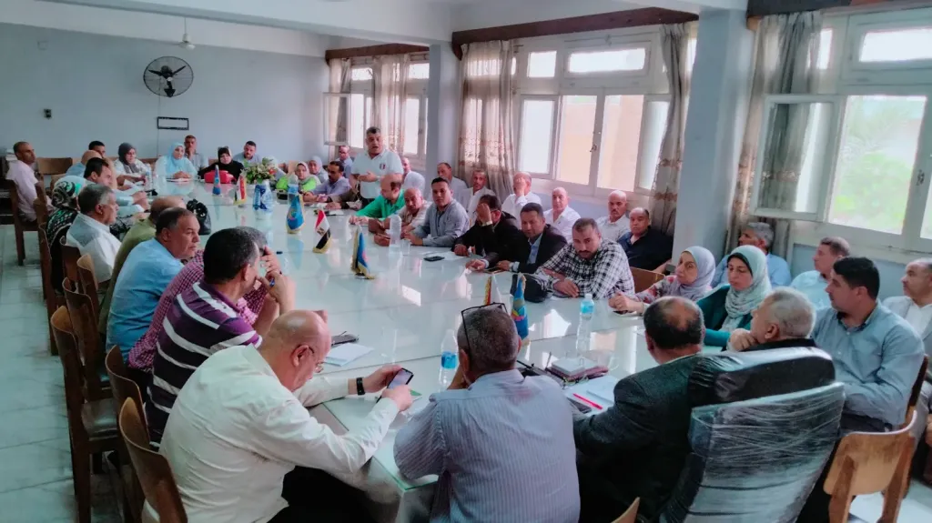 زراعة البحيرة 2970 فدان قطن و الانتهاء من حصاد القمح والتنبية بحل مشاكل  الفلاحين فى 24 ساعة