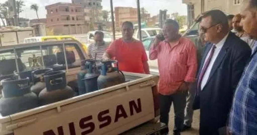 ضبط مخزن تعبئة غاز لمخالفة اشتراطات الأمان فى دمياط