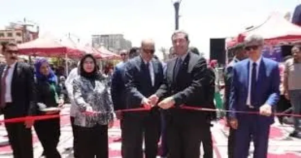 وزير العمل ومحافظ دمياط يفتتحان ملتقى توظيف لتوفير 1100 فرصة عمل للشباب