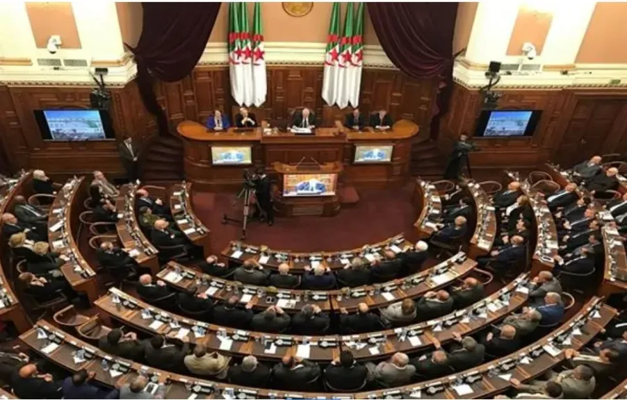 انتخاب عزوز ناصرى رئيسا جديدا لمجلس الأمة الجزائرى