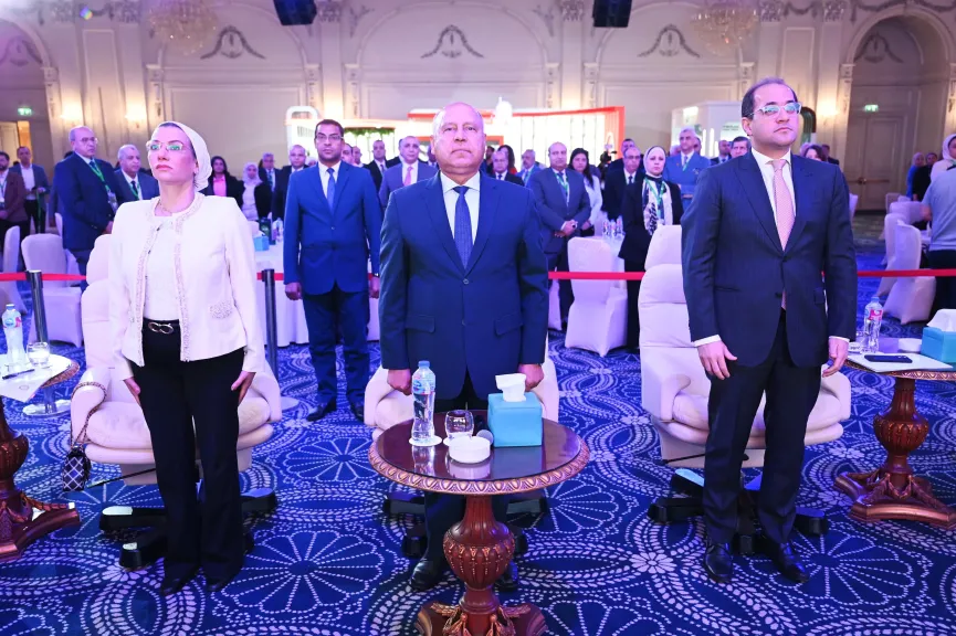 وزير الصناعة والنقل يشارك بفعاليات منتدى ”تمويل المناخ: أفريقيا تنمو خضراء”