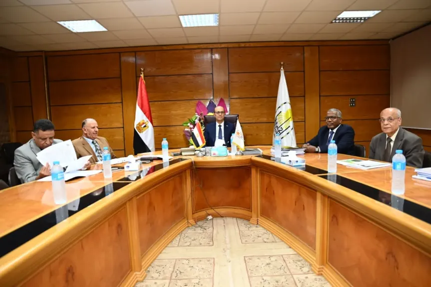 الدكتور المنشاوي يترأس لجنة اختيار عميد كلية التربية الرياضية بجامعة أسيوط