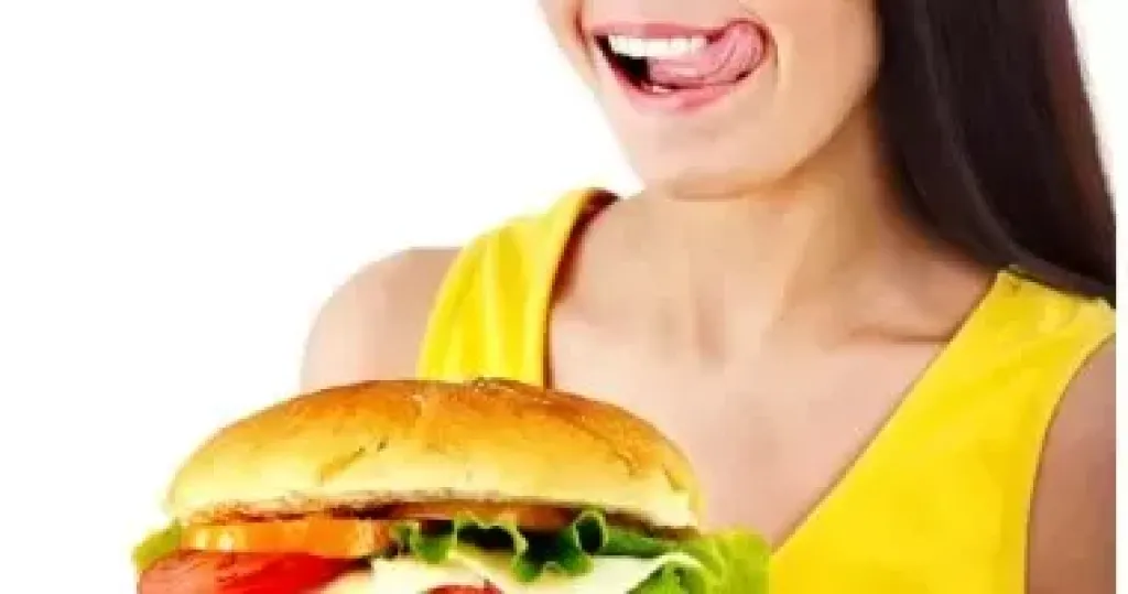 5 أطعمة ومشروبات تزيد شعورك بالجوع.. خفف منها