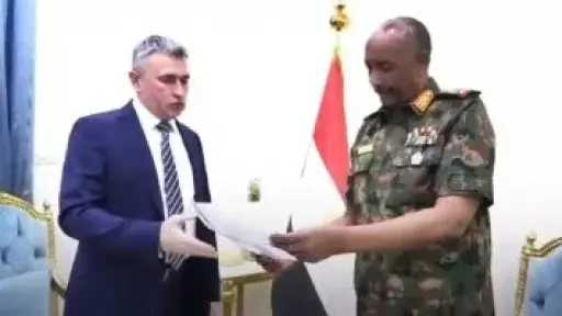 عبد الفتاح البرهان يتلقى دعوة من بوتين للمشاركة في القمة الروسية العربية
