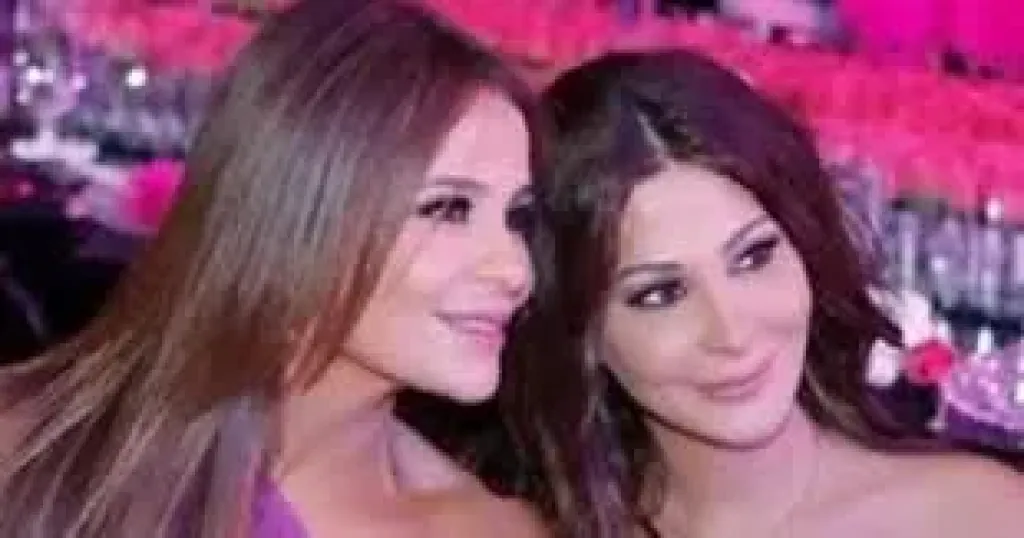 نجوم الفن يدعمون كارول سماحة فى عرض ”كلو مسموح”