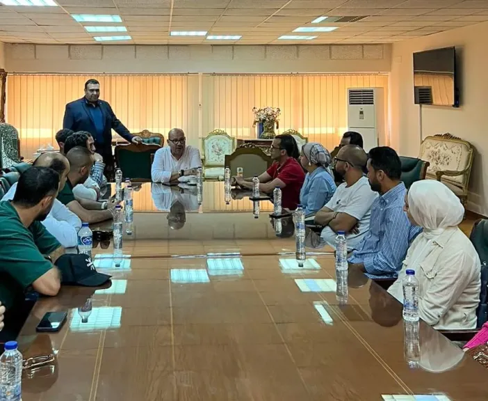 ياسر إدريس يستقبل وفد دبلومة الإدارة الرياضية بـ «فيفا»