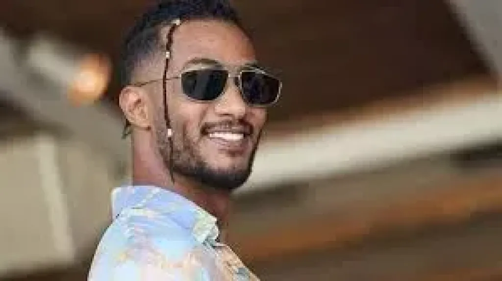 مكافأة وعتاب.. محمد رمضان يمنح طالب 50 ألف جنيه ويوجه له رسالة مؤثرة