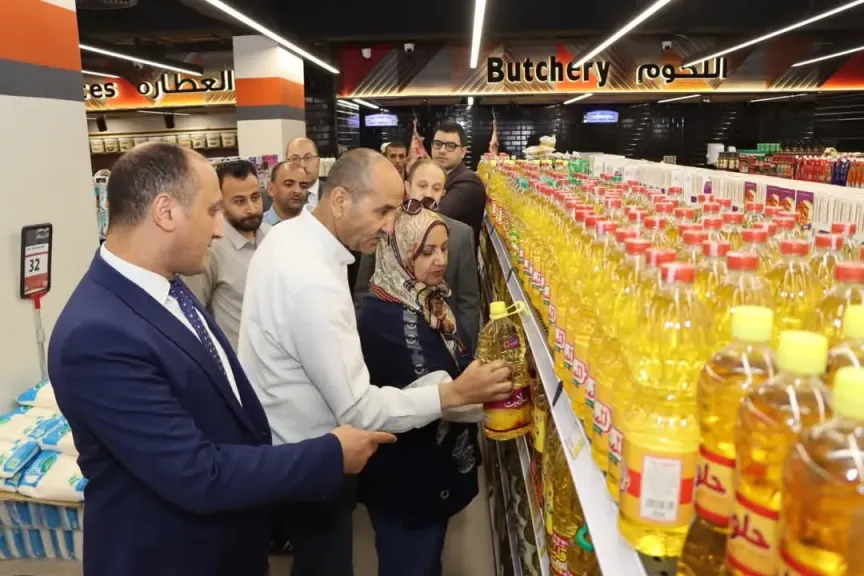 حملة لحماية المستهلك بعدد من المنشآت الطبية والأسواق ببني سويف
