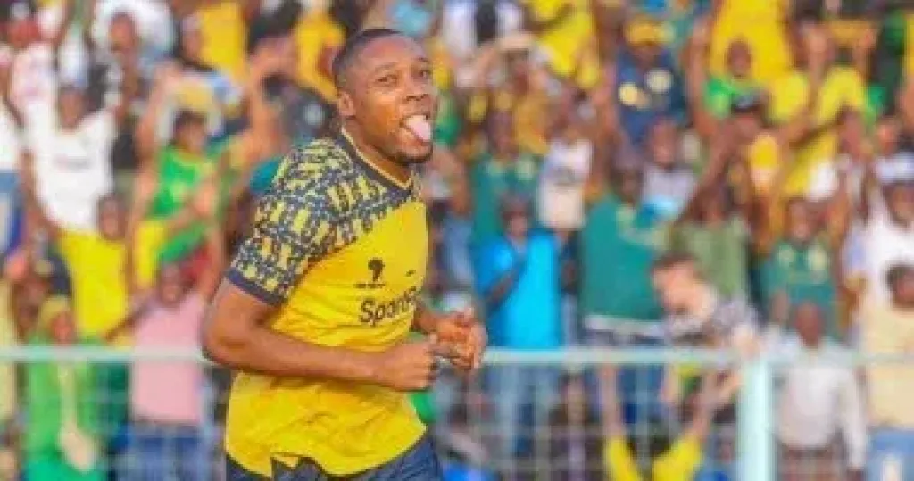 اتفاق مبدئى بين الزمالك ويانج أفريكانز لضم كليمان مزيزي
