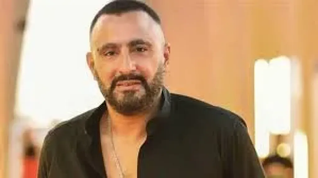 أحمد السقا ينتظر أحمد وأحمد.. تفاصيل دوره فى الفيلم
