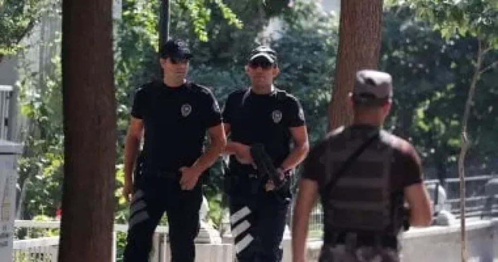 المدعى العام فى اسطنبول يصدر مذكرة لإعتقال عشرات العسكريين لصلتهم بانقلاب 2016