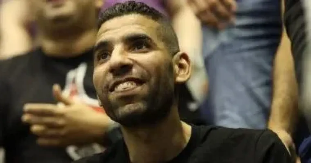 مؤمن زكريا يشارك في احتفالات لاعبو الاهلى لكرة اليد عقب الفوز بكأس الكؤوس الافريقية .. فيديو